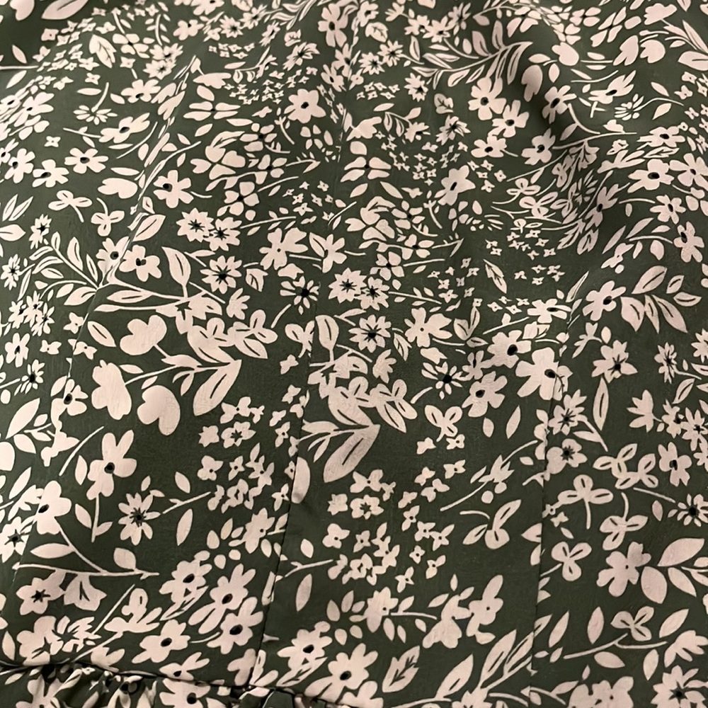 ☀️New SHEIN Ditsy Floral Print Ruffle Hem Dress XSmall - Picture 6 of 8